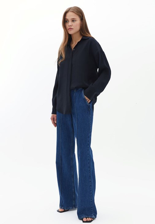 Oversize Gömlek ve Flare Jean Kombini