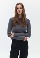 Women Grey Wool Blended Crew Neck Sweater