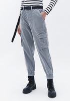 Women Grey Mid Rise Cargo Pants with Belt
