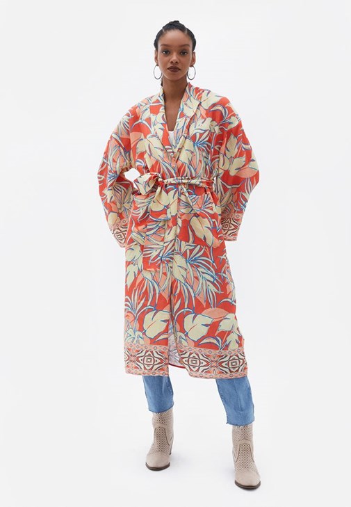 Bağlamalı Kimono ve Denim Pantolon Kombini