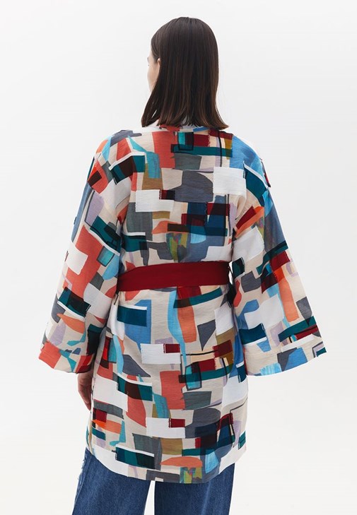 Desenli Kimono ve Askılı Bluz Kombini