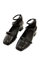 Women Black Mary Jane Shoes with Buckle Detail