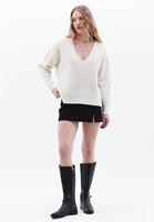 Women Cream Soft Touch V-neck Sweater