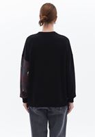 Bayan Siyah Boncuk Detaylı Oversize Sweatshirt