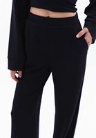 Women Black High Rise Straight Fit Pants