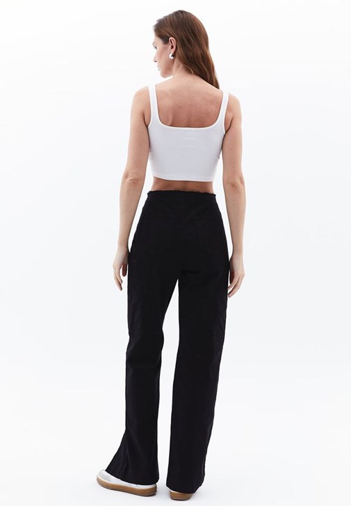 Straight-Fit Pantolon ve Crop Top Kombini