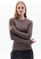 Women Brown Crew Neck Tshirt with Long Sleeves