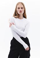 Women White Crew Neck Tshirt with Long Sleeves