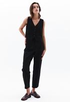 Women Black Ultra High Rise Carrot Fit Pants