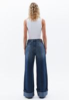 Women Blue Mid Rise Straight Fit Denim Pants