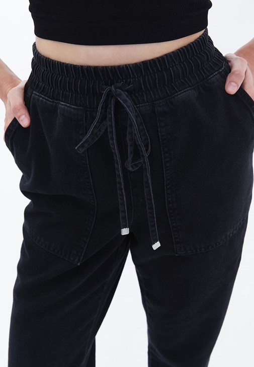 Orta Bel Pantolon ve Ceket Kombini