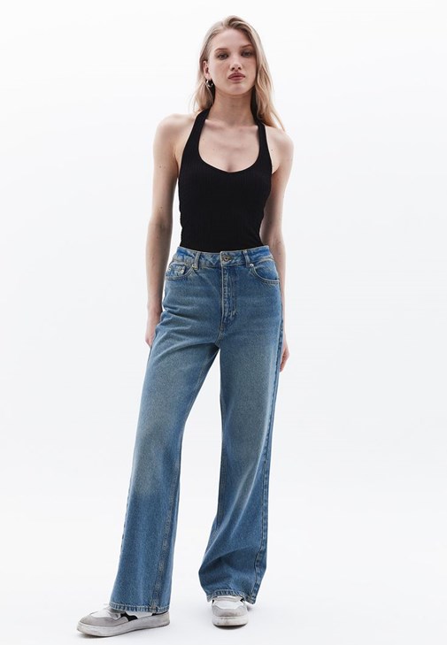 Crop Top ve Wıde-Leg Denim Pantolon Kombini