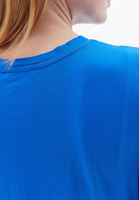 Bayan Mavi Burgu Detaylı Sıfır Yaka Tişört