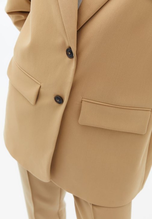 Oversize Ceket ve Flare Pantolon Kombini