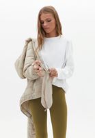 Women Beige Quilted Crop Puffer Jacket