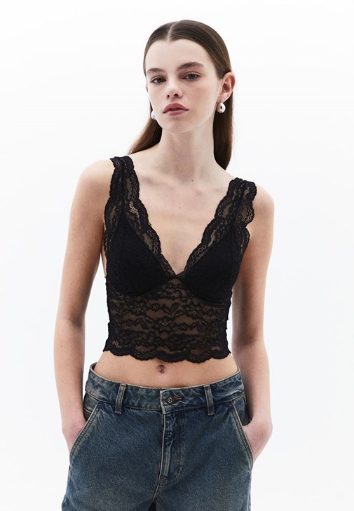 Dantelli Bralet ve Kargo Denim Pantolon Kombini