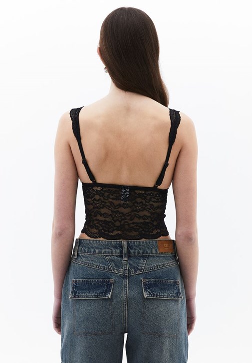 Dantelli Bralet ve Kargo Denim Pantolon Kombini