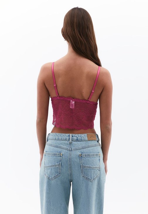 Biye Detaylı Dantelli Bralet ve Denim Pantolon Kombini