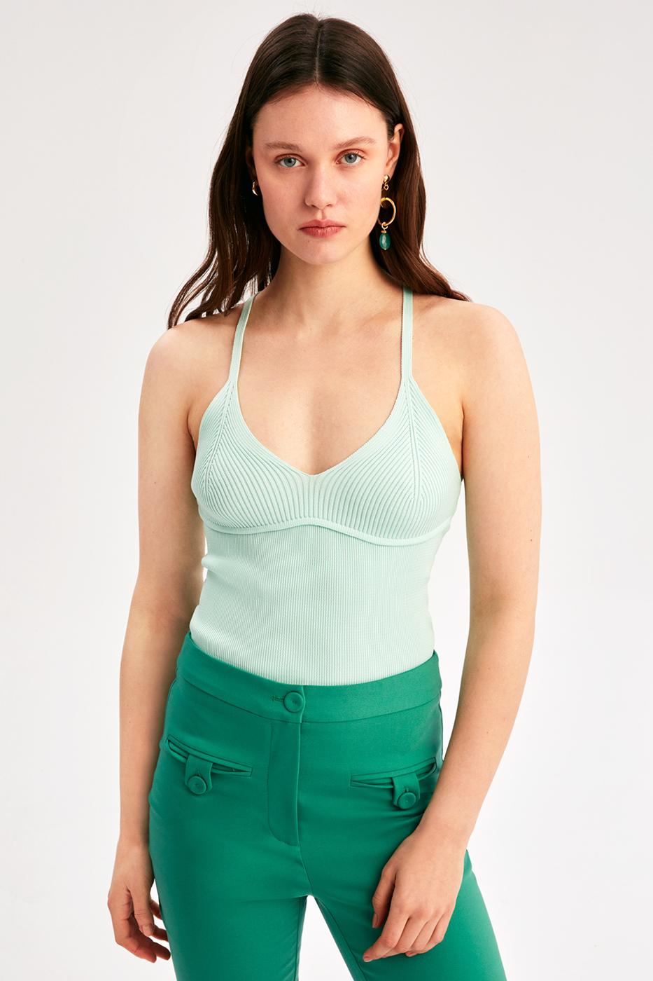 Bayan YEŞİL İllas Slim Fit V-Yaka Askılı Kısa Yeşil Renk Kadın Triko Bluz