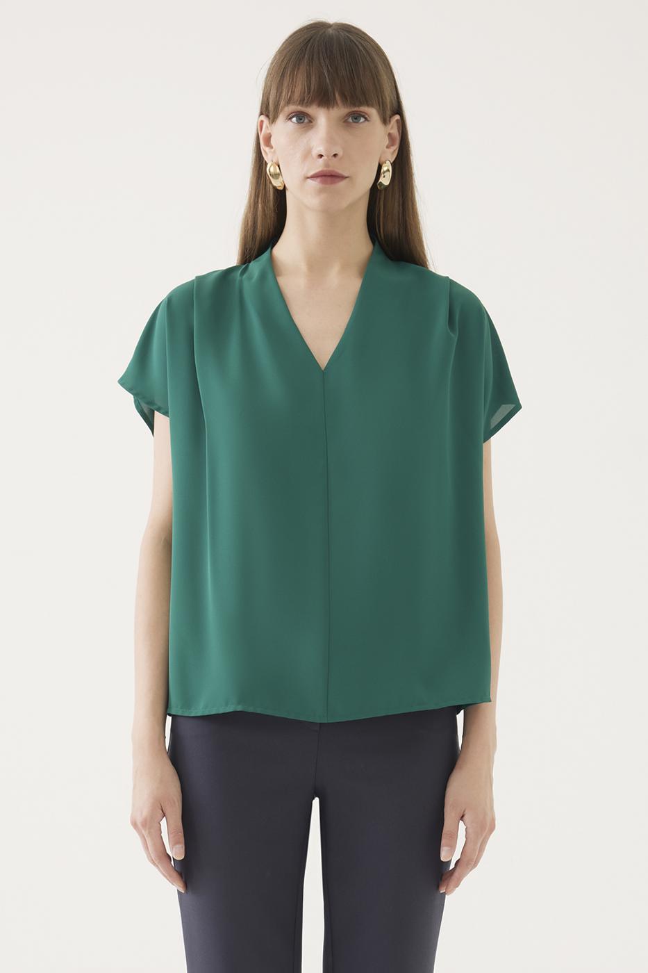 Cypress Regular Fit Standart Boy Düşük Kollu V-Yaka Zümrüt Yeşili Renk Kadın Bluz