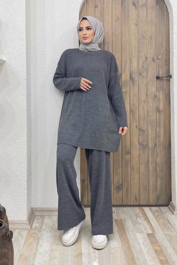 Female  Touch of Grey